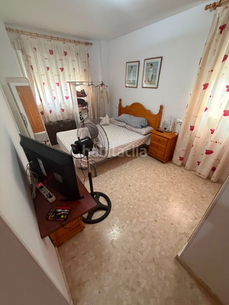 Foto b073da76-340f-464d-a524-c05bf6c2a83a. Alquiler apartamento en carrer llaurí 10a apartamento en alquiler temporal en Daimús