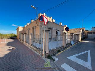 Terrain résidentiel à Calle santísimo cristo 18. Solar en venta de 762 m2 para edificar 3 alturas + garajes en el