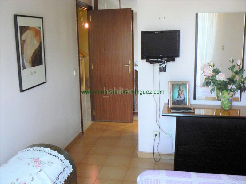 Foto a02c6d6f-a667-4596-8458-de9bd55d4453. Dúplex excelente duplex mirando a jardín y con tranvía en la puerta en Murcia