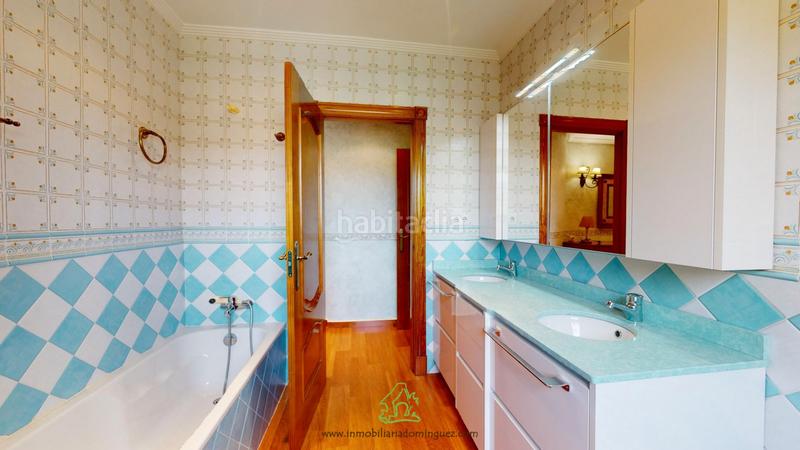 Foto 75d2ec78-989f-49f8-8cec-4a4ddc5d0b0f. Chalet en avenida picos de europa 0 chalet en venta semiamueblado de 360 m2 con piscina a muy buen precio en Murcia