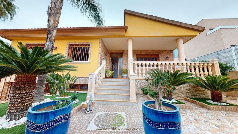 Foto 846d248f-da15-4547-ad8b-27ce9725a7c0. Chalet en avenida picos de europa 0 chalet en venta semiamueblado de 360 m2 con piscina a muy buen precio en Murcia