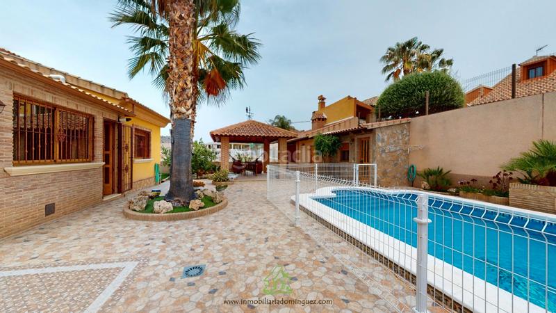 Foto 8bd3b91c-9a7e-4406-95a0-3ee8c99b0638. Chalet en avenida picos de europa 0 chalet en venta semiamueblado de 360 m2 con piscina a muy buen precio en Murcia