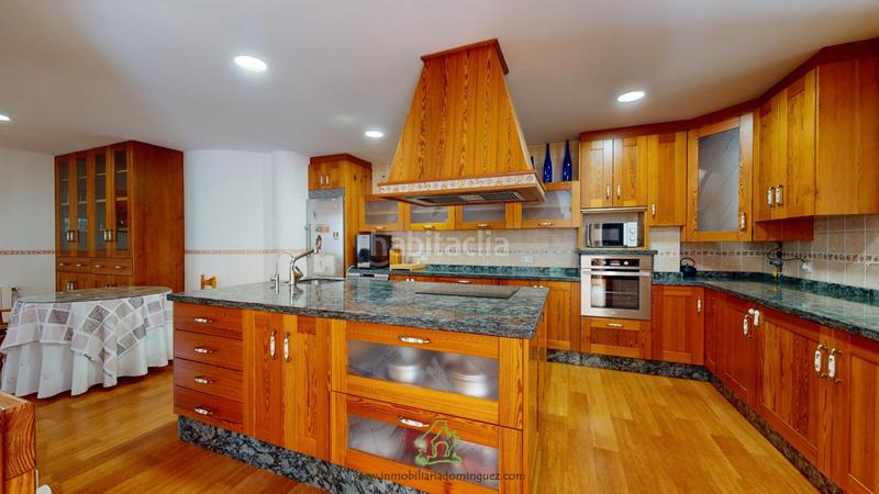 Foto a7d46c68-9518-43f2-9bef-0df12a5c50d3. Chalet en avenida picos de europa 0 chalet en venta semiamueblado de 360 m2 con piscina a muy buen precio en Murcia