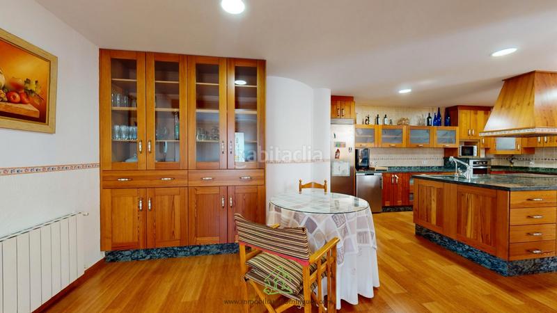 Foto f7f6b831-5c09-4689-b011-a06339db1b4e. Chalet en avenida picos de europa 0 chalet en venta semiamueblado de 360 m2 con piscina a muy buen precio en Murcia