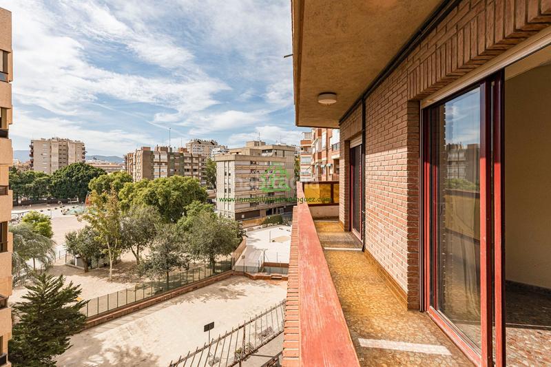 Foto 29736116-a927-4721-a6ac-541578c627de. Piso  exterior en plaza circular adaptado para minusvalidos con vistas abiertas, trastero y garaje en el edificio en Murcia