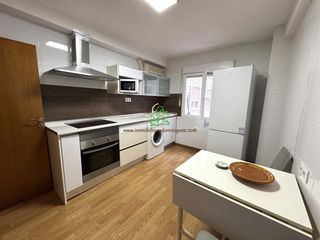 Lloguer Apartament  Calle vinader. Amplio apartamento amueblado en alquiler en el centro