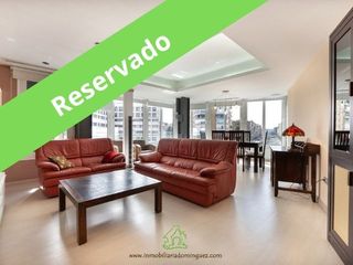 Pis a Avenida de la libertad 10. Piso de 131 m2 todo exterior a avd. libertad y pza. diez de reve