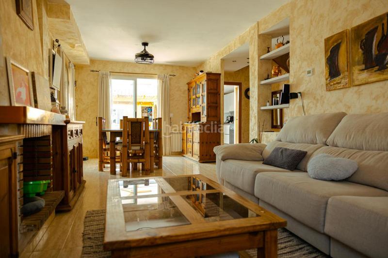 Foto 20545d48-5aab-46eb-b962-df029d9c579c. Doppelhaus mit pool in La Conarda Pobla de Vallbona (la)