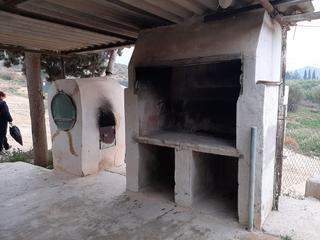 Casa a Beniaján. Casa terrera con finca de 28000m2 el garruchal