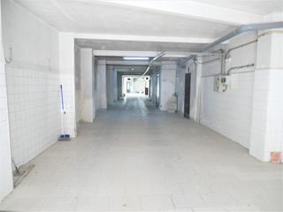 Locale commerciale in El Carmen. Se vende local comercial de 525 m2 muy bien ubicado en al barrio