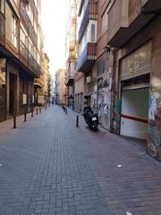 Miete Autoparkplatz in San Lorenzo. Plazas de garaje en alquiler junto plaza europa