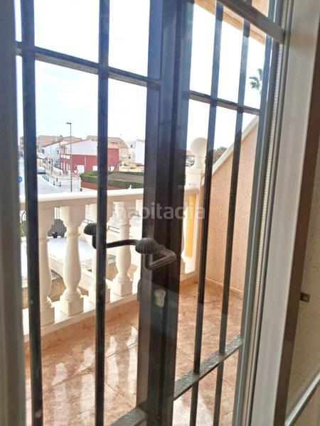 Foto d493632a-90d0-4f92-9cce-675cec50cfe9. Casa a schiera in Torre de la Horadada Pilar de la Horadada