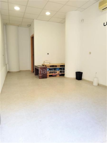 Foto 859054c3-05a0-4a9f-bba3-cb415e9710f1. Alquiler local comercial ocasion local comercial para oficina en Murcia