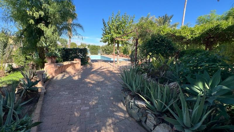 Foto d483bc58-3b23-4d3c-817c-03aa25bc6f9a. Chalet avec chauffage parking piscine dans La Ñora Murcia