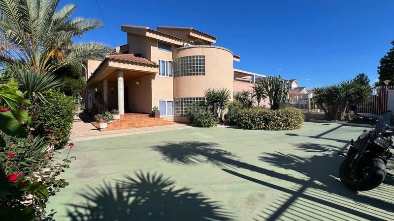 Foto d7a3056e-865c-40e5-95a7-399a1521a27b. Chalet avec chauffage parking piscine dans La Ñora Murcia