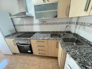 Location Appartement à Alcantarilla. Se alquila piso centrico reformado libre para el 1 de enero 2026