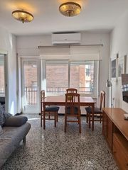 Affitto Appartamento  Calle de san martín de porres. Se alquila vivienda centrica a chicas estudiantes para el curso