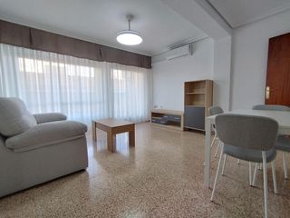 Miete Etagenwohnung in Alcantarilla. Piso luminoso junto calle mayor