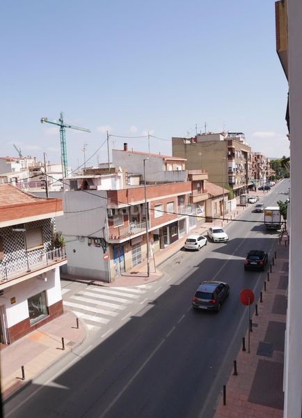 Foto c411556d-3859-4059-9b8d-c8b6d16fbb3b. Pis amb calefacció aparcament piscina a Santo Angel Murcia