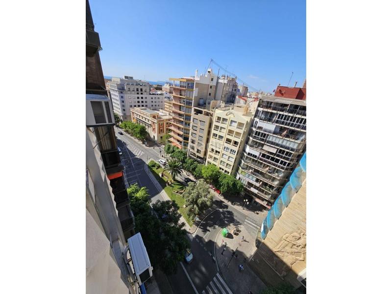 Foto 3a9835cb-9fd0-4ab2-83e8-a35044ed5fdf. Rent flat with heating in Barrio del Centro Alicante