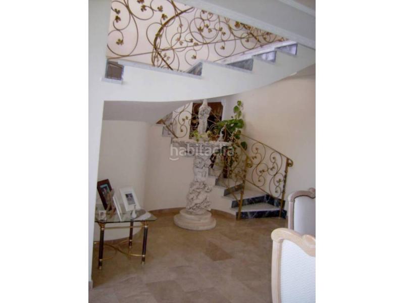 Foto b1a41204-43f2-411e-8d05-ba1359d5fa82. Alquiler chalet  de alto standing primera linea en Campello (el)