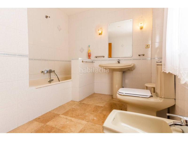Foto c4f10657-3e66-4377-b9b3-9763d7664018. Alquiler chalet  de alto standing primera linea en Campello (el)