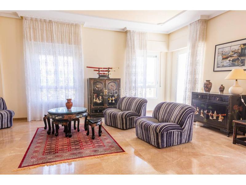 Foto 556793d2-ab9f-44b0-b387-d747061a236c. Rent chalet with heating parking pool in Pueblo Español-Coveta Fumá Campello (el)