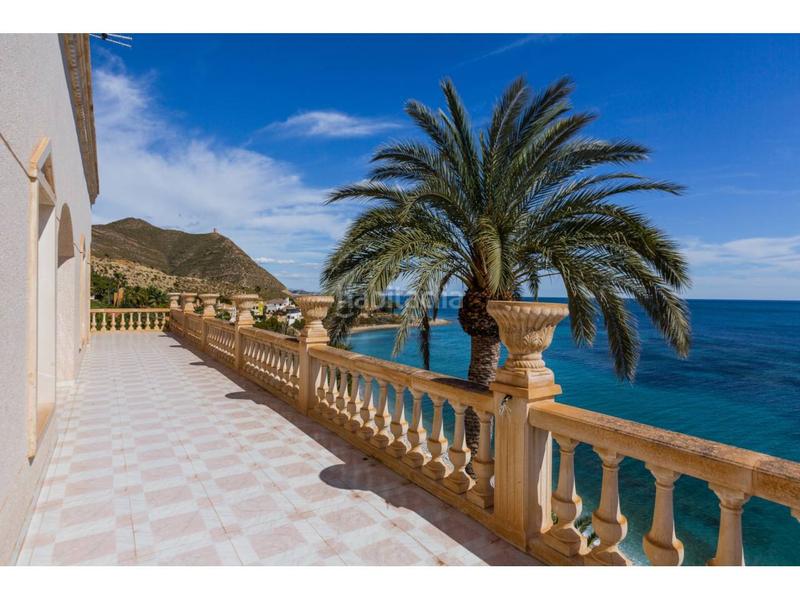 Foto 6937d9fb-aead-47fb-baa5-dca84d4e8772. Rent chalet with heating parking pool in Pueblo Español-Coveta Fumá Campello (el)