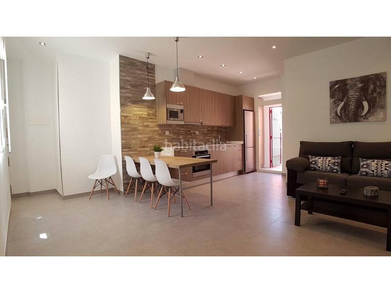 Foto a69028b4-8353-45d5-bea2-37d7a916be63. Rent flat with heating in San Antón Alicante