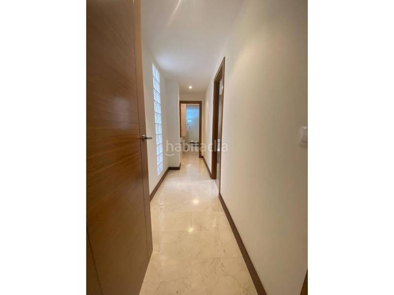 Foto d8e48ea3-2c22-4f09-8dce-ad0a7d9b7dc2. Alquiler piso disponible 24112025 en Mercado Alicante