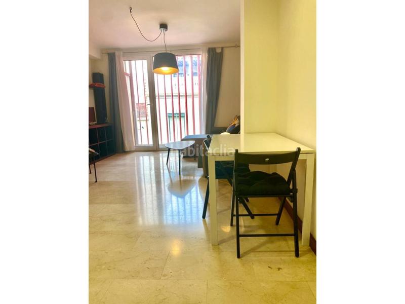 Foto d4ac5fcf-a322-49cf-bc0c-6087f9498652. Rent flat with heating in Mercado Alicante
