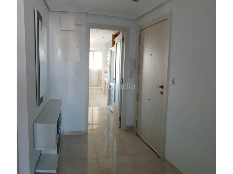 Foto 66c68857-801c-4d7b-a671-96a20a2af5bd. Location appartement avec chauffage parking piscine dans Campello (el)