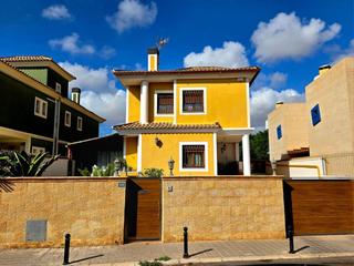Chalet  Conrado albadalejo. Venta de villa chalet indpendiente en el golf san juan playa ali