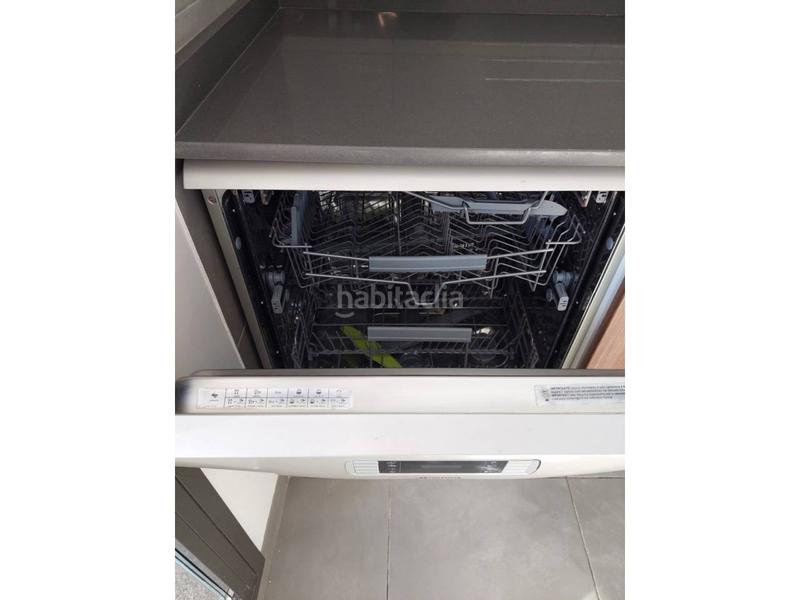 Foto d52a0b9c-12d6-4886-a0be-15a79fde5986. Alquiler piso precioso piso en Playa Muchavista con vistas al mar!! en Campello (el)