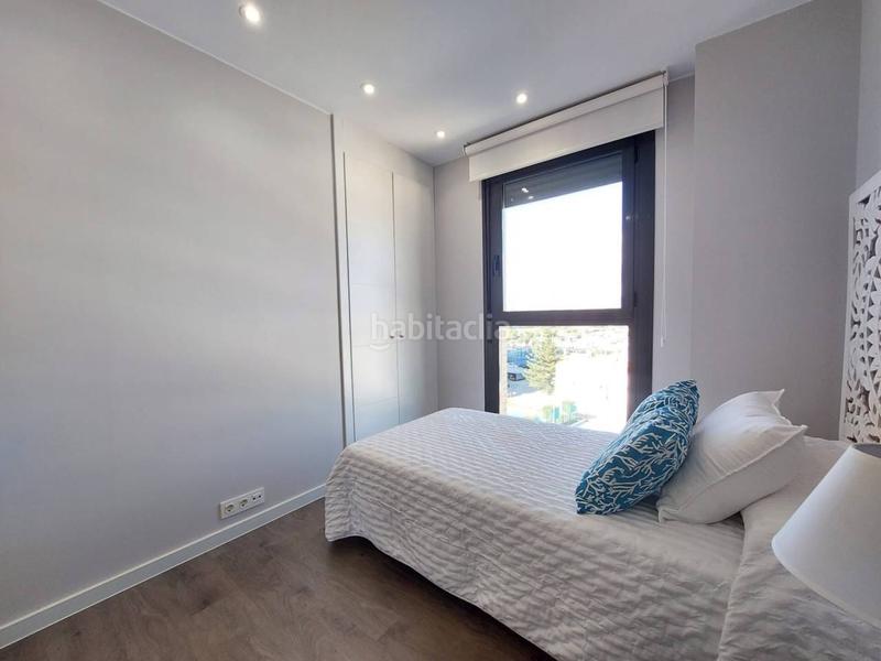 Foto f45cdb62-88d9-41b5-9240-bc1e56785e0a. Alquiler piso precioso piso en Playa Muchavista con vistas al mar!! en Campello (el)