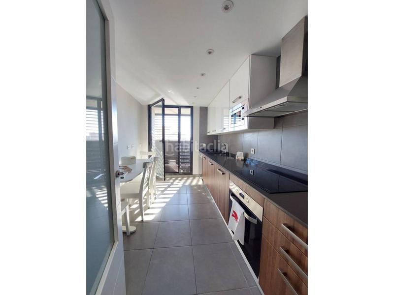 Foto ffa571a5-bfcc-4315-b4cd-b4d181e42eee. Lloguer pis amb calefacció aparcament piscina a Playa Muchavista Campello (el)