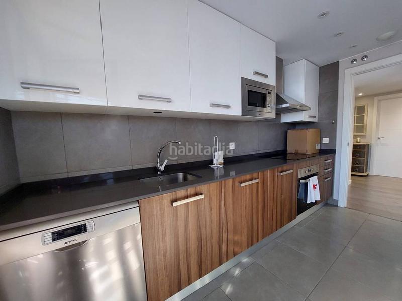 Foto 0422ce32-e80f-48db-8cdb-34d5ce634dba. Rent flat with heating parking pool in Playa Muchavista Campello (el)