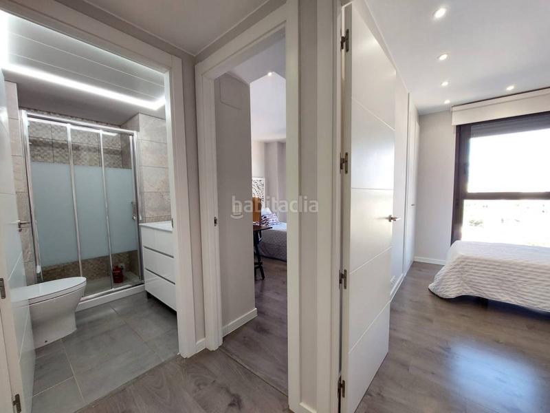 Foto 47669cb7-042e-4f3c-8c3d-fe20b5a1fc50. Rent flat with heating parking pool in Playa Muchavista Campello (el)