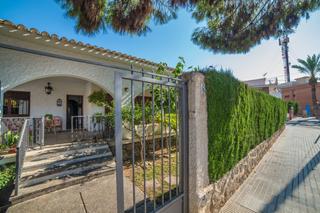 Country house  Avenida de las palmeras