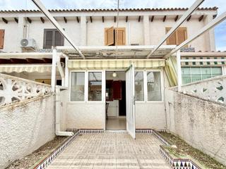 Casa adossada a Santiago de La Ribera. Casa en venta en santiago de la ribera