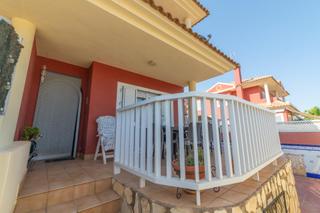 Casa pareada en Cortes-Huertas