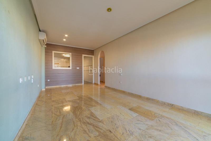Foto f50edd42-59e1-4485-8092-4774b550381a. Ground floor with pool in Aguamarina Orihuela