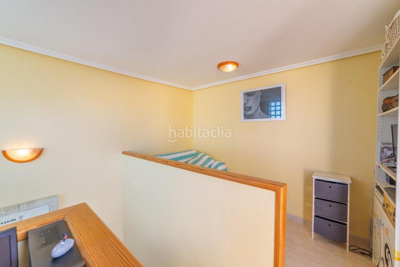 Foto 232957bc-d296-4f77-adfe-d2d773edd60b. Casa aparellada amb piscina a Zeniamar - Horizonte - La Campana Orihuela