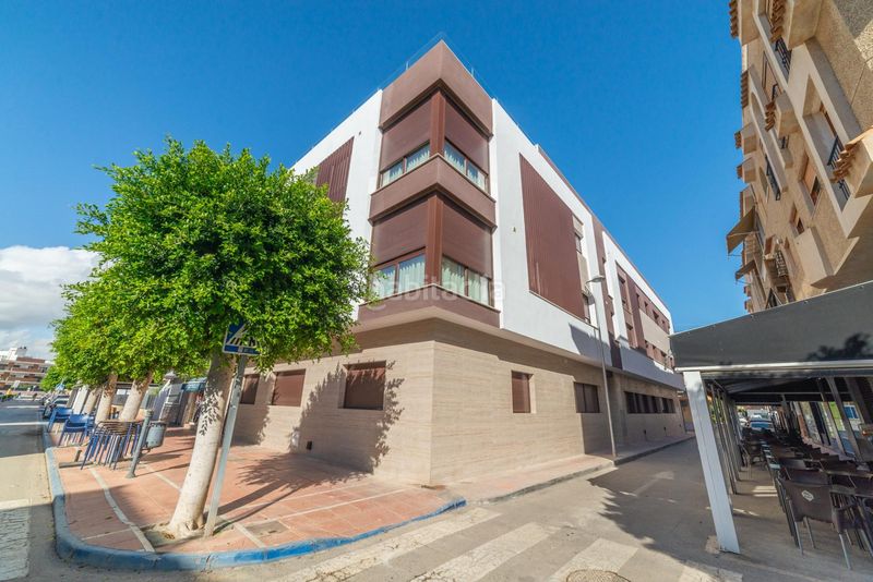 Foto bd9a51d7-2b76-4d23-a7eb-ae3d02db5c90. Apartamento en calle calle del pintor clemente en San Javier