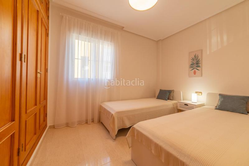 Foto dec8ce66-48aa-4c05-8b1a-35527a694cf1. Appartamento con piscina in Lomas de Cabo Roig - Los Dolses Orihuela