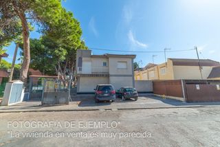 Casa adossada  Jazmines