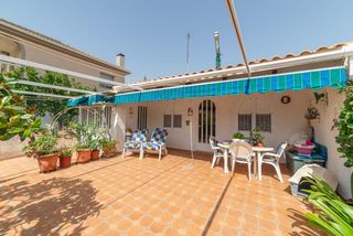 Maison à Santiago de La Ribera
