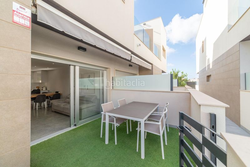 Foto d27bdde5-b7df-4a24-ae89-ce1a9dc6ae0f. Casa adossada amb aparcament piscina a Santiago de La Ribera San Javier