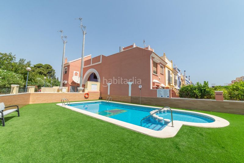 Foto 92f75bab-c560-44d9-877a-9bac6f30f3ec. Casa adossada amb calefacció aparcament piscina a San Javier