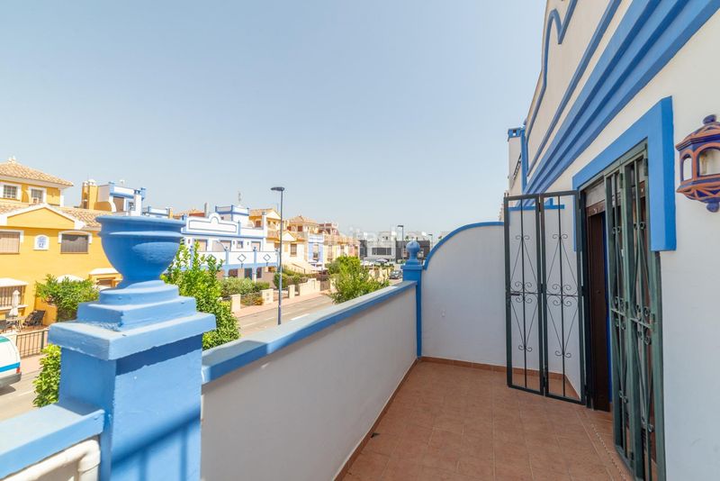 Foto c2fb17b8-a144-49a4-aa5b-5981c47f9d9d. Casa adossada amb calefacció aparcament piscina a San Javier